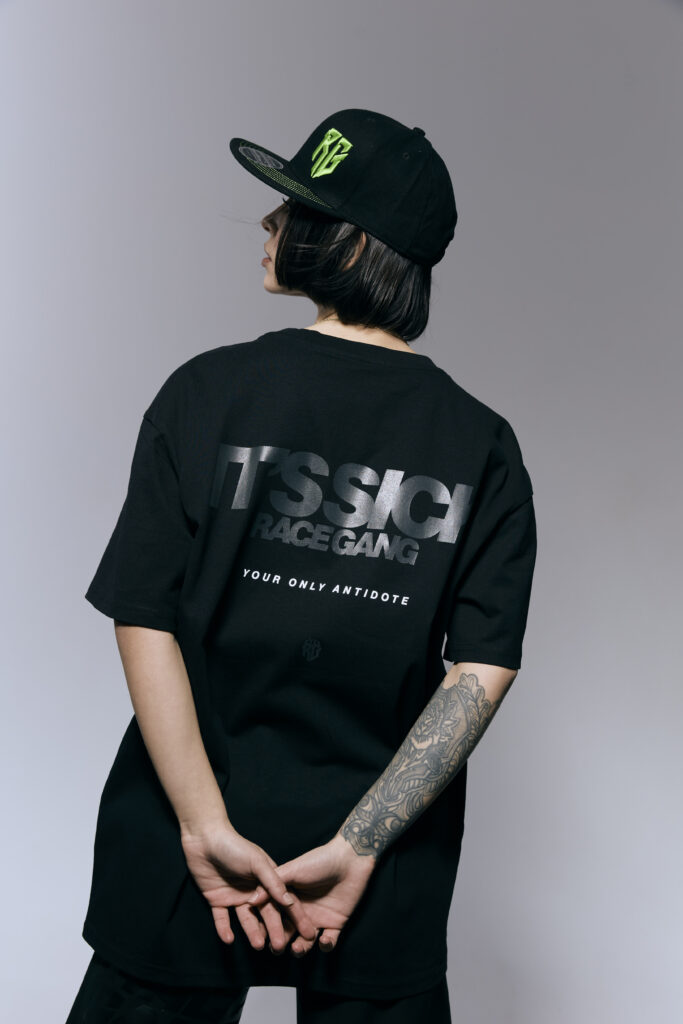 It’s Sick T-shirt czarny bawełniany z krótkim rękawem