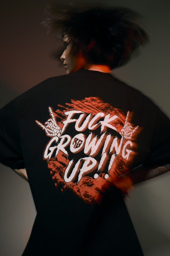 Fuck Growing Up T-shirt czarny bawełniany z krótkim rękawkiem